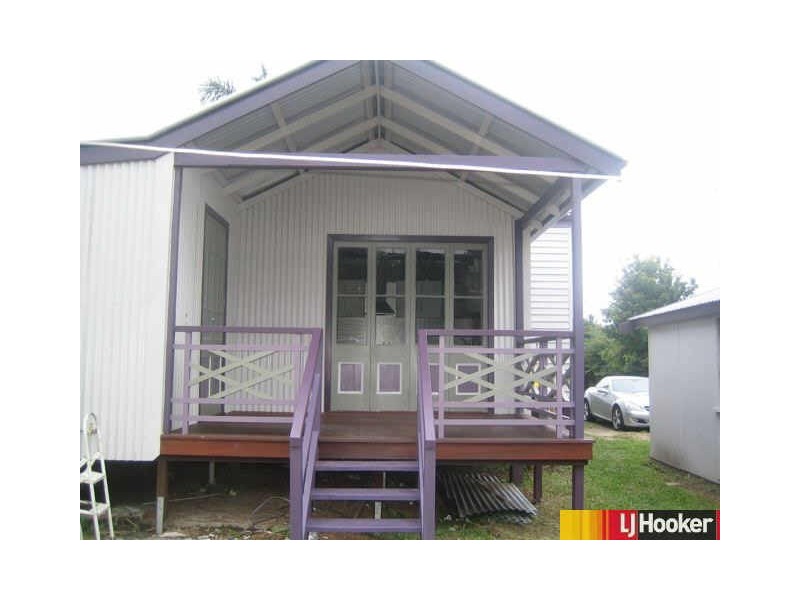14 Moore Street, Mackay QLD 4740