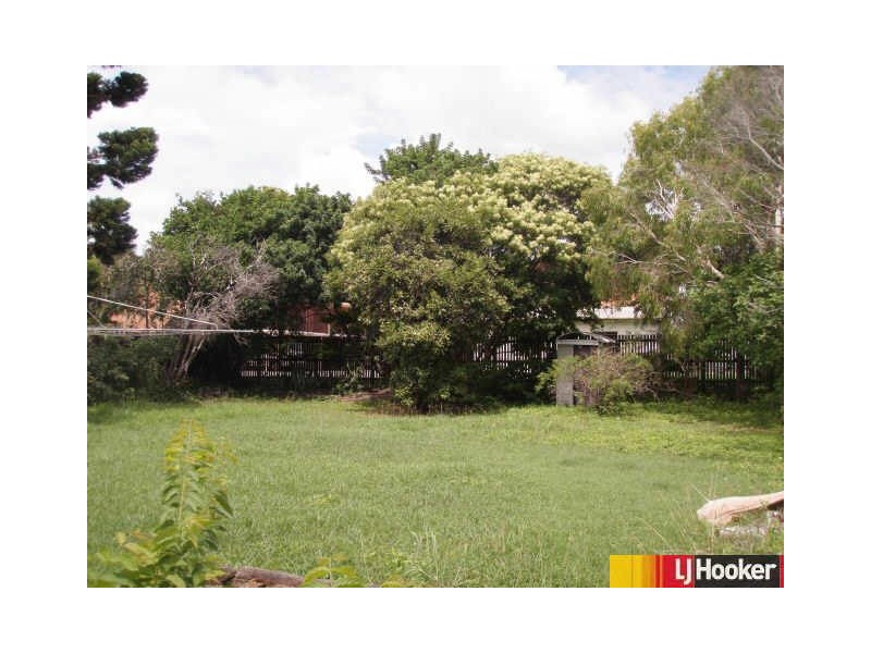 14 Moore Street, Mackay QLD 4740