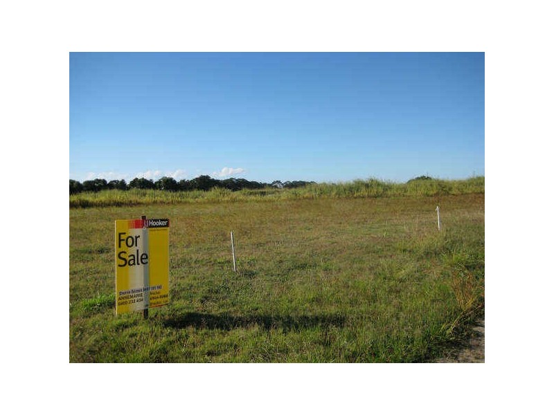 Lot 4 Dianella Drive ‘Lakeview Estate’, Glenella QLD 4740