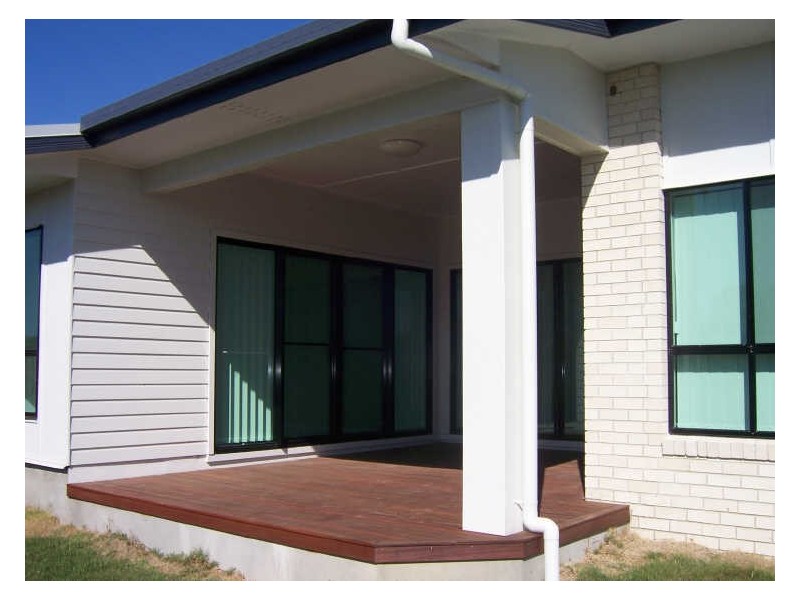 17 Village Circuit, Eimeo QLD 4740