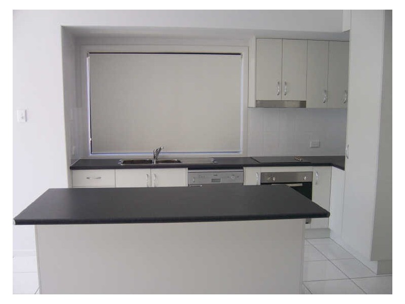 17 Village Circuit, Eimeo QLD 4740