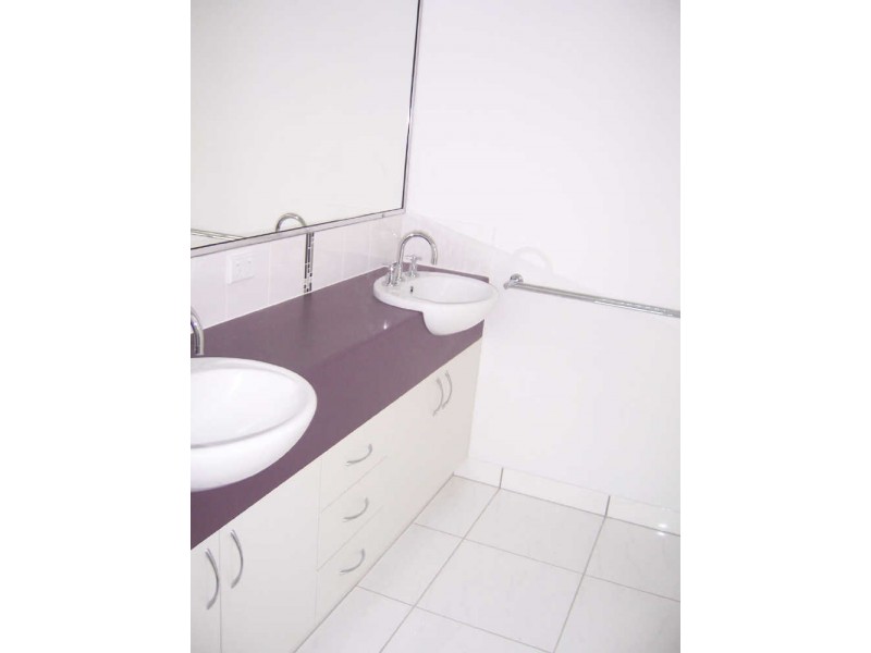 17 Village Circuit, Eimeo QLD 4740