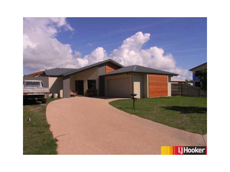 36 Corella Way, Blacks Beach QLD 4740