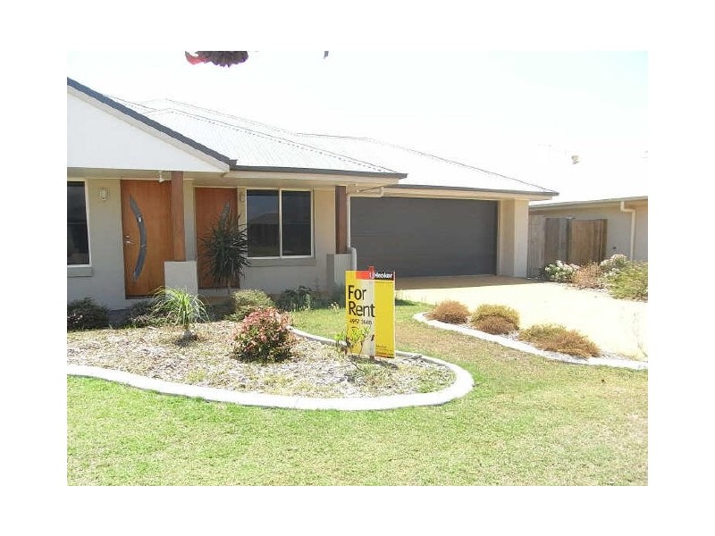 2/9 Bilgola Place, Blacks Beach QLD 4740