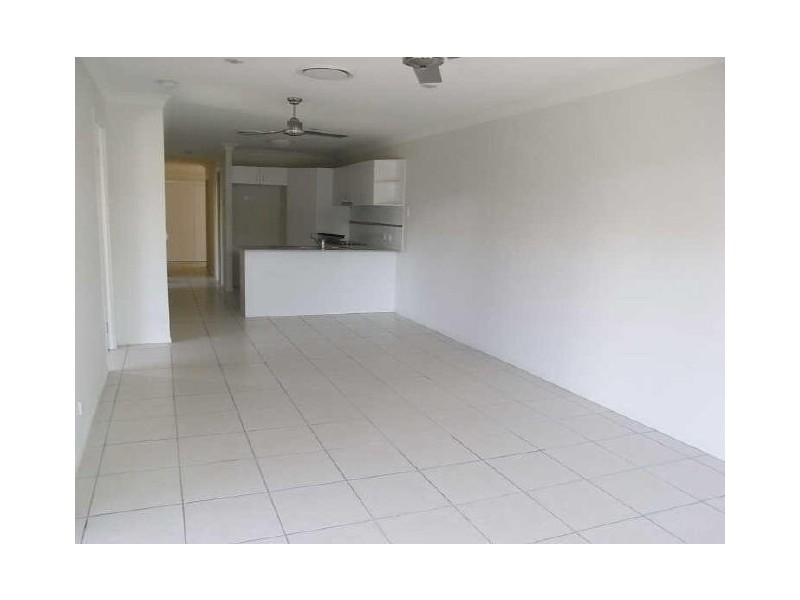 2/9 Bilgola Place, Blacks Beach QLD 4740