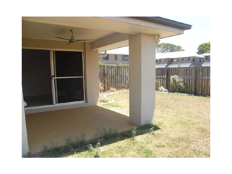 2/9 Bilgola Place, Blacks Beach QLD 4740