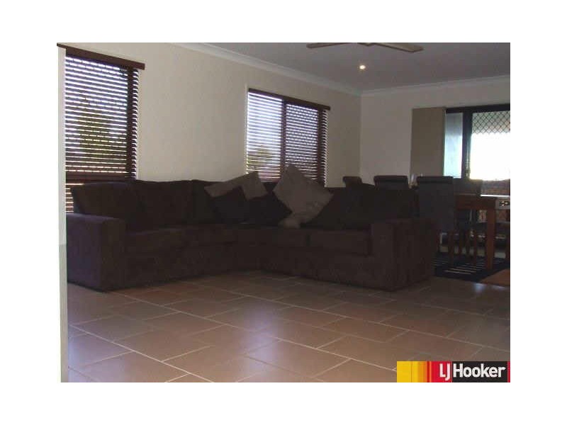 46 Gingham Street, Glenella QLD 4740