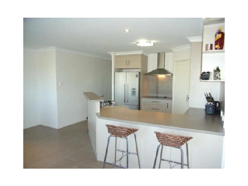 46 Gingham Street, Glenella QLD 4740