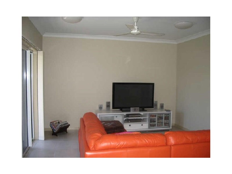 4/8 Admiral Drive, Eimeo QLD 4740