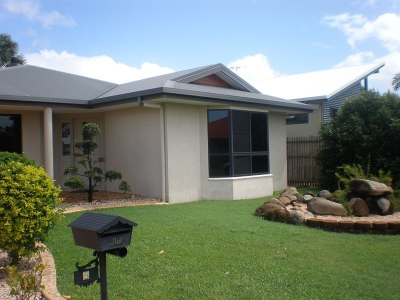 8 Starboard Circuit, Shoal Point QLD 4750