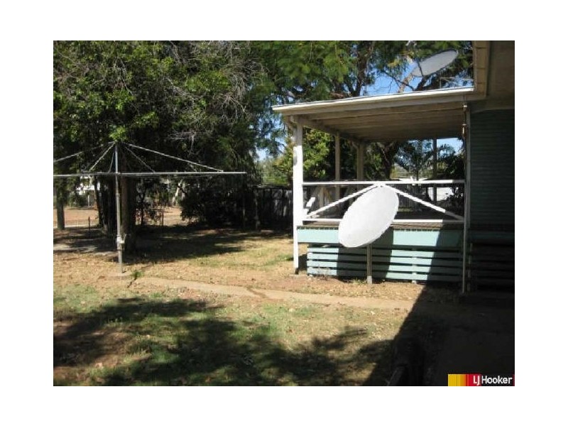 13 Cobb Court, Moranbah QLD 4744