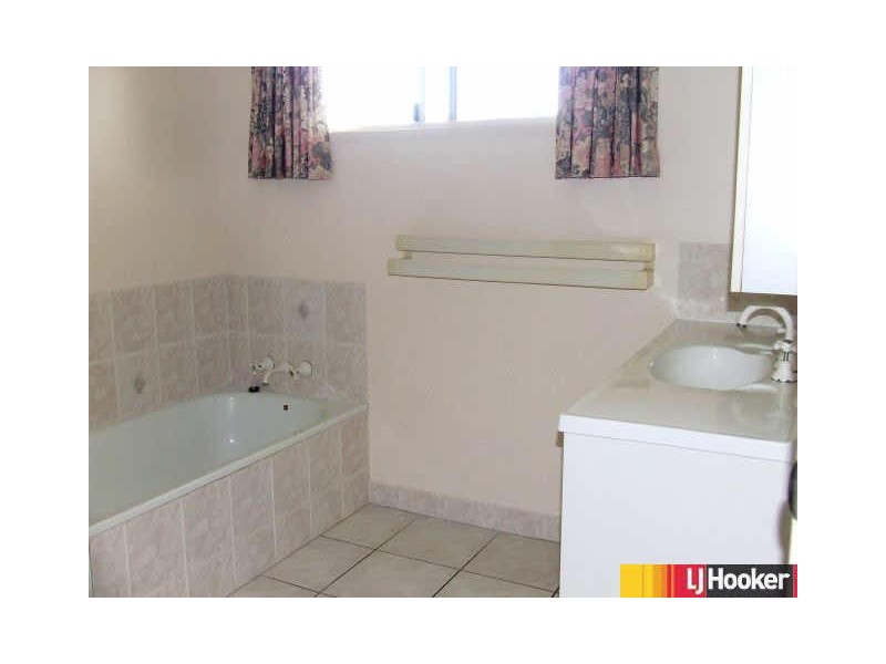 57 Eaglemount Road, Beaconsfield QLD 4740