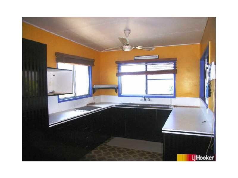 15 Albatross Street, Slade Point QLD 4740