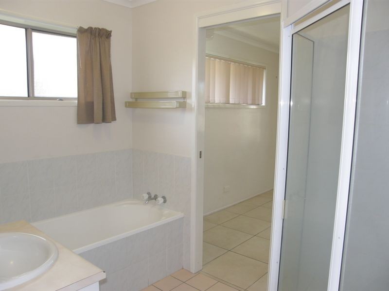 16 Avocado Court, Beaconsfield QLD 4740
