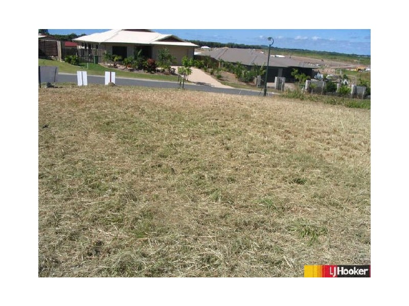 1 Coralcove Court, Blacks Beach QLD 4740