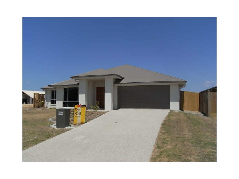 10 Bombo Court, Blacks Beach QLD 4740