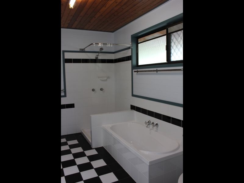 28 Amstead Street, Eimeo QLD 4740