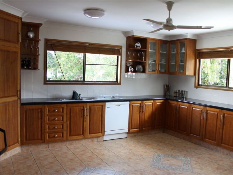 4 Aura Street, Mcewens Beach QLD 4740