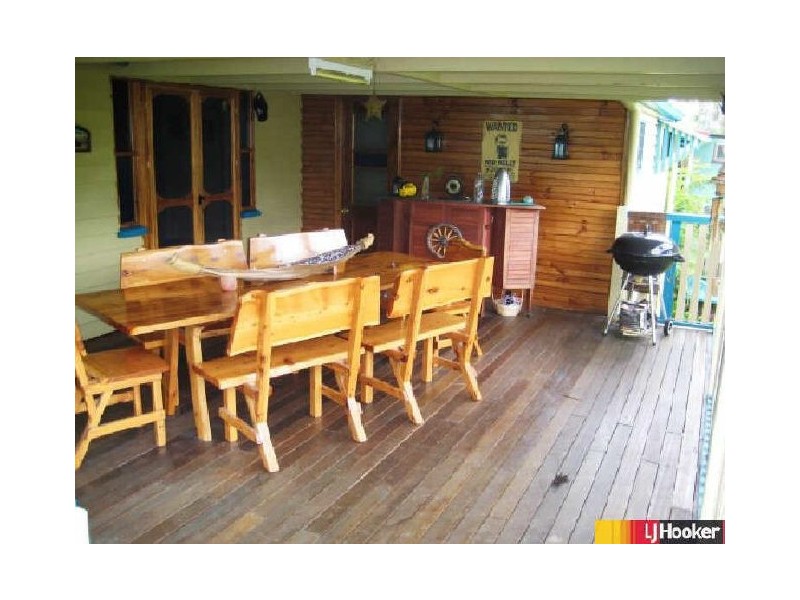 18 Pirie Street, South Mackay QLD 4740