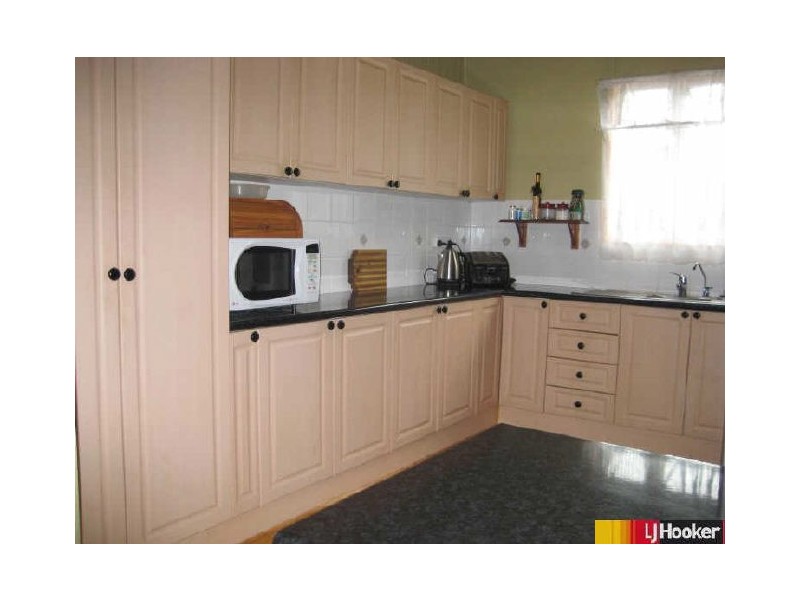 18 Pirie Street, South Mackay QLD 4740