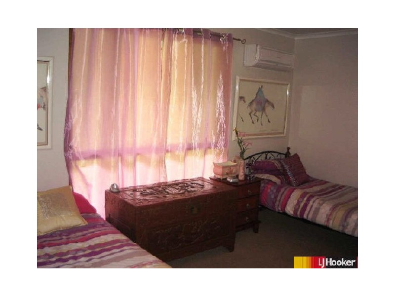 8 Huntleys Road, Sarina QLD 4737