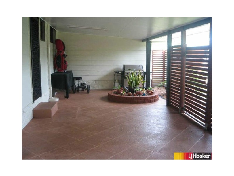 8 Huntleys Road, Sarina QLD 4737