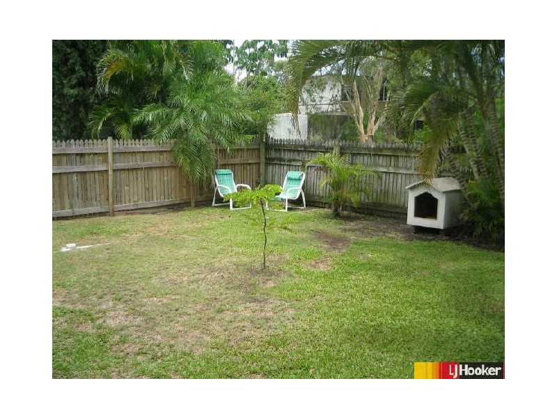 8 Huntleys Road, Sarina QLD 4737