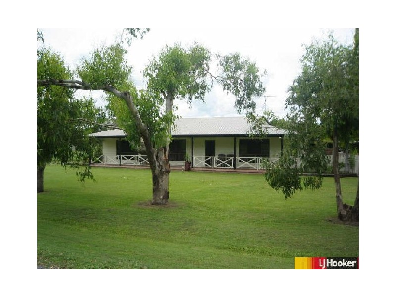 8 Huntleys Road, Sarina QLD 4737