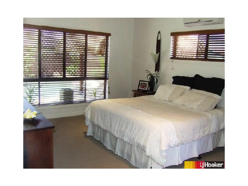 70 Gingham Street, Glenella QLD 4740