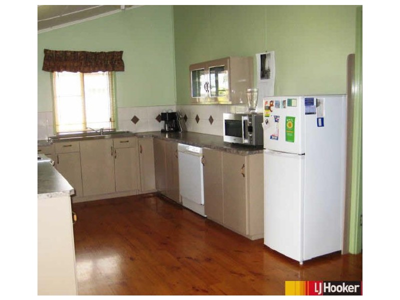 11 Pleystowe Station Road, Pleystowe QLD 4741