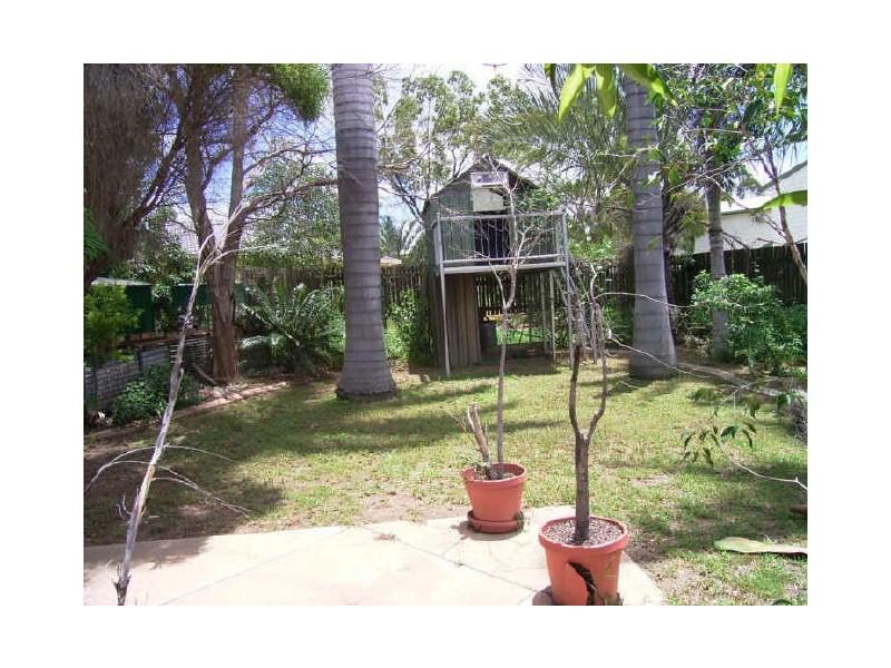 6 Beetson Street, Moranbah QLD 4744