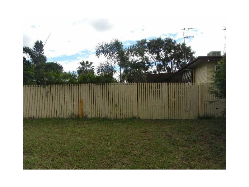 21 Rolfe Street, Moranbah QLD 4744