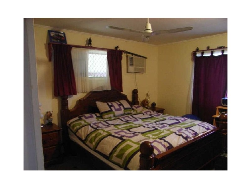 21 Rolfe Street, Moranbah QLD 4744