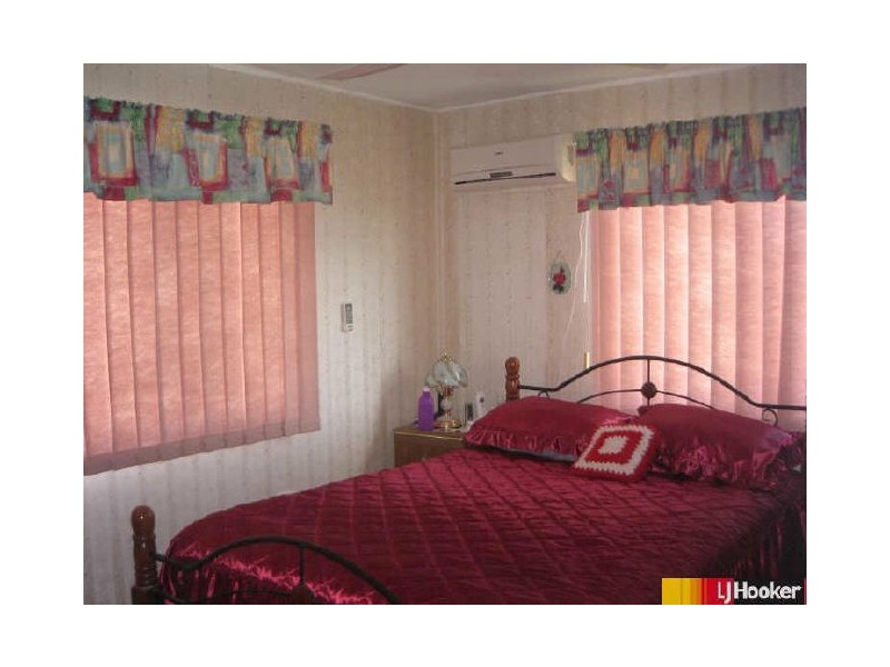 11 Cumberland Avenue, Slade Point QLD 4740