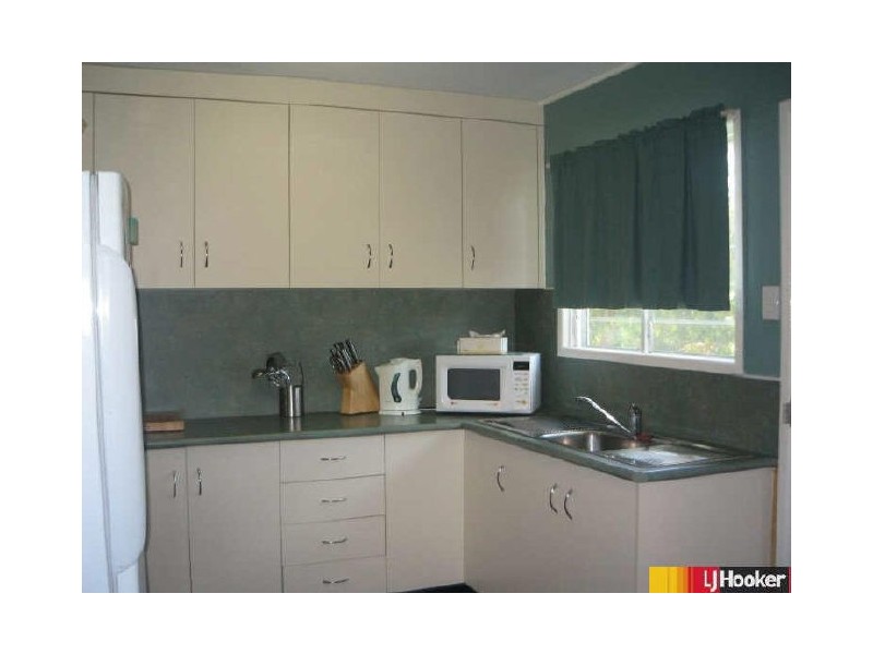 13 Crane Street, Slade Point QLD 4740