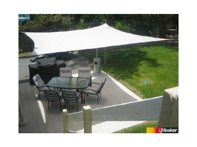 13 Crane Street, Slade Point QLD 4740