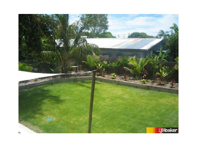 13 Crane Street, Slade Point QLD 4740
