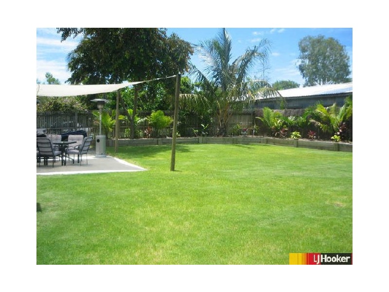 13 Crane Street, Slade Point QLD 4740