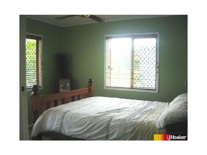 13 Crane Street, Slade Point QLD 4740
