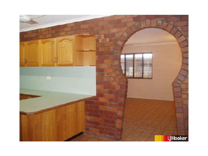 9 Blacksmith Street, Slade Point QLD 4740