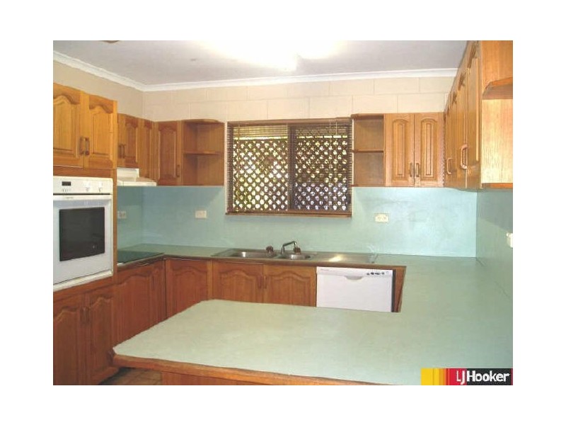 9 Blacksmith Street, Slade Point QLD 4740