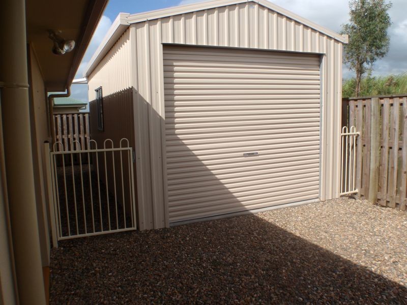 16 Whitehaven Drive, Eimeo QLD 4740
