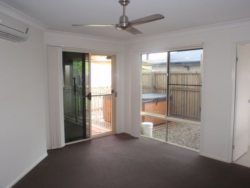 16 Whitehaven Drive, Eimeo QLD 4740
