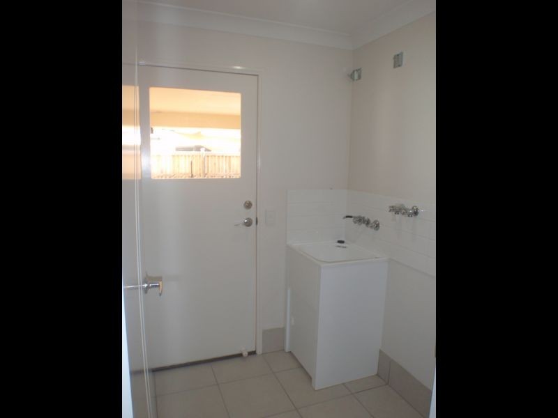 16 Whitehaven Drive, Eimeo QLD 4740