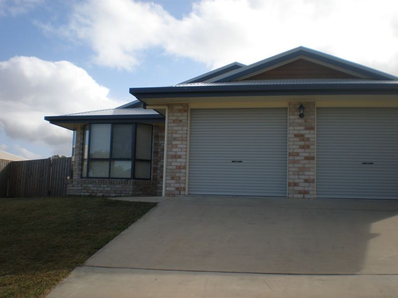 15 Kinghorn Street, Eimeo QLD 4740