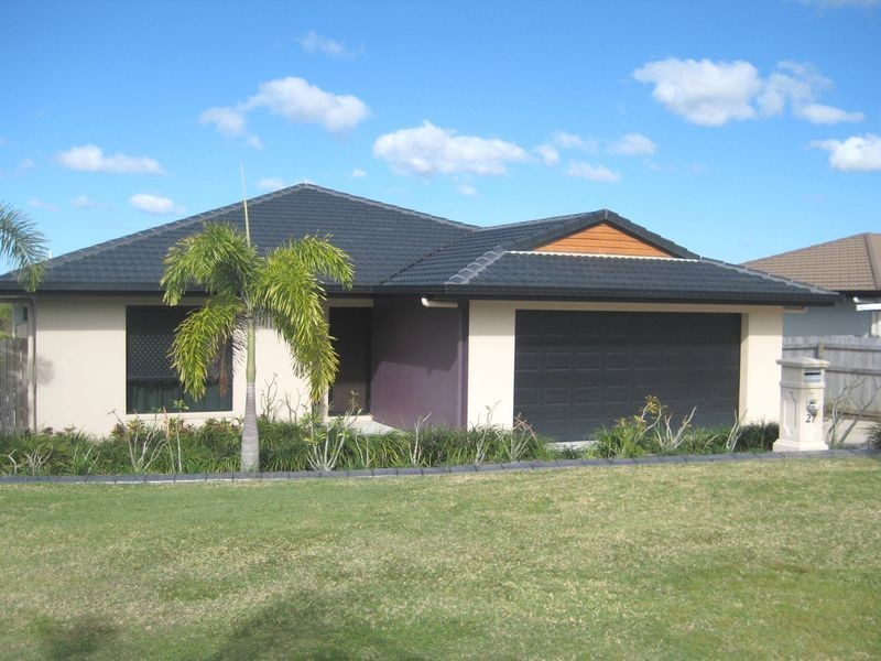 27 Manning Court, Rural View QLD 4740