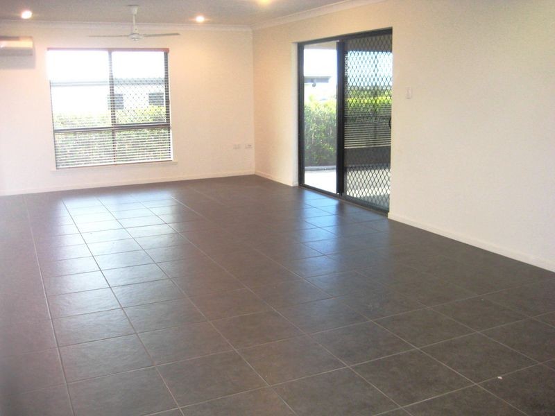 27 Manning Court, Rural View QLD 4740