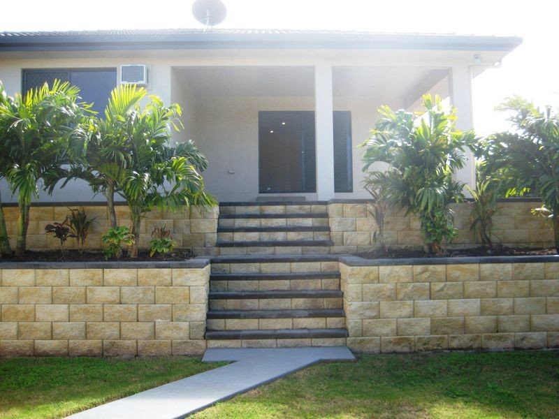 27 Manning Court, Rural View QLD 4740