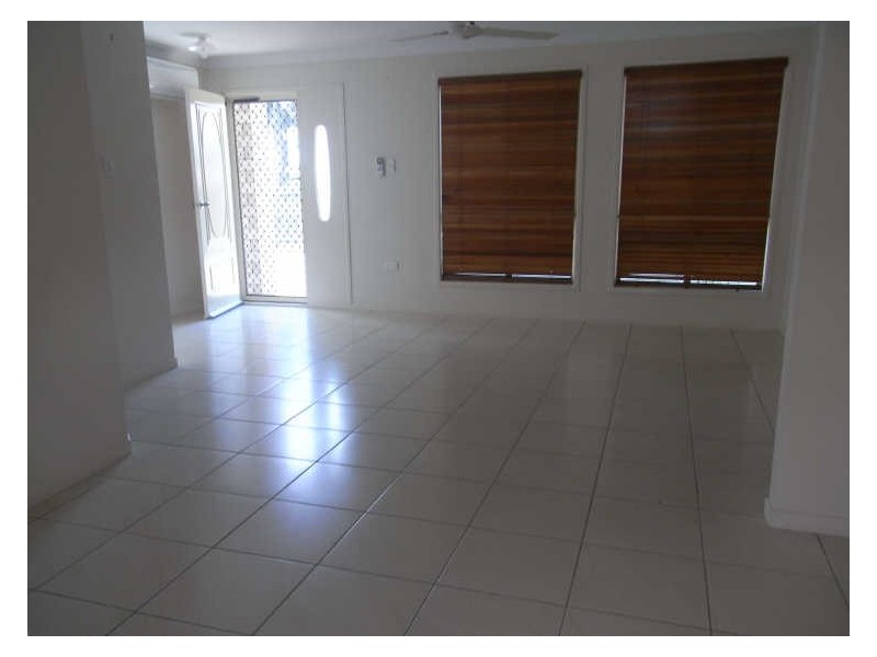 3B Beaconsfield Rd, Beaconsfield QLD 4740