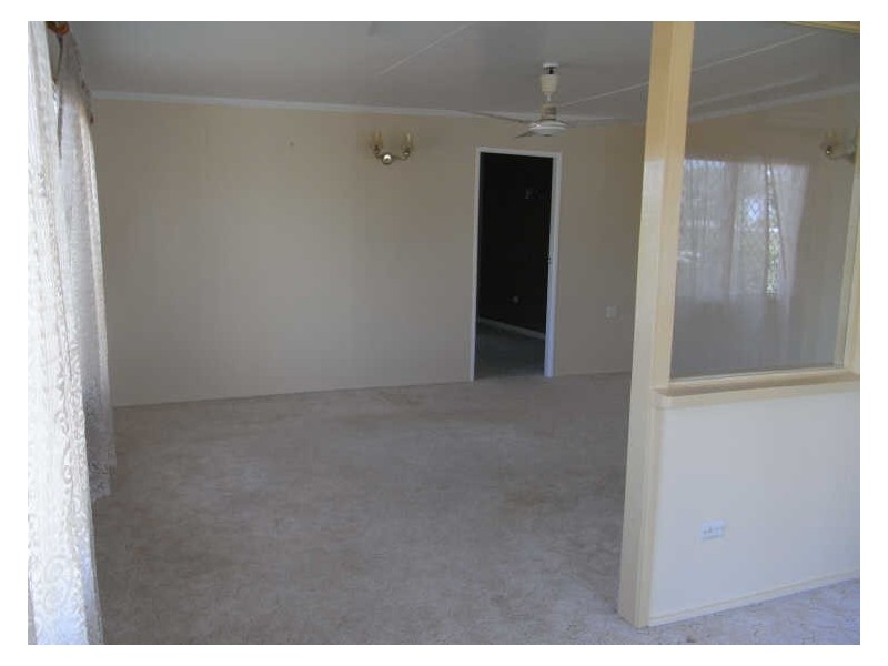8 Mackenzie Street, West Mackay QLD 4740